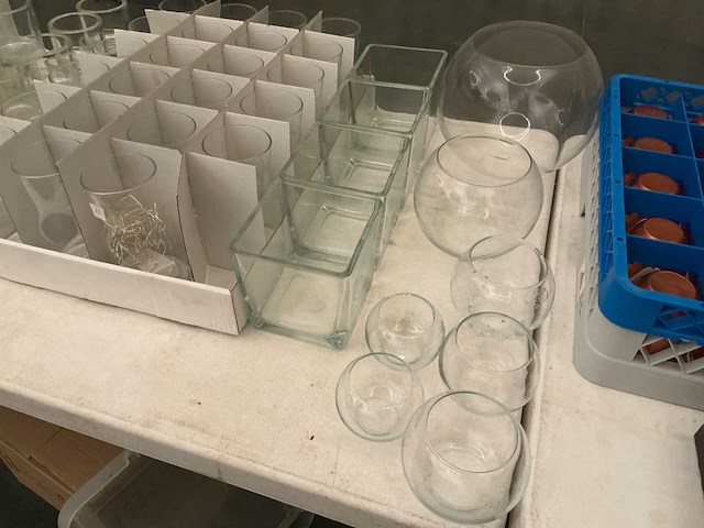 Lot tafeldecoratie en theelichthouders - afbeelding 3 van  10