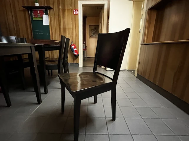 Lot tafels en stoelen - afbeelding 2 van  6