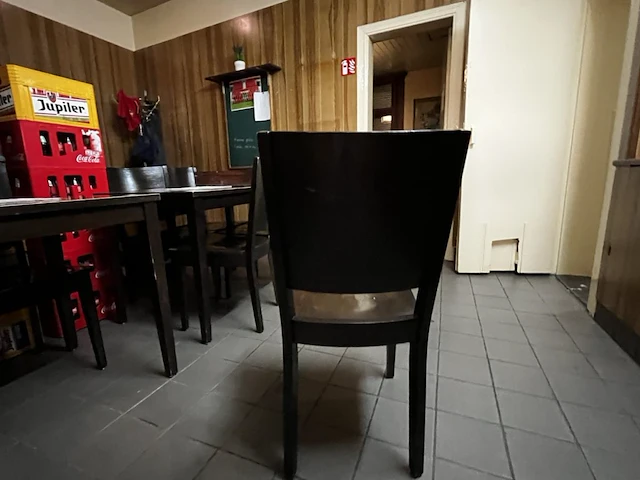 Lot tafels en stoelen - afbeelding 4 van  6