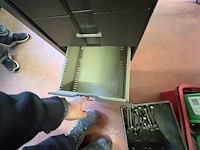 Lot tappen en boren inclusief tafel - afbeelding 3 van  11