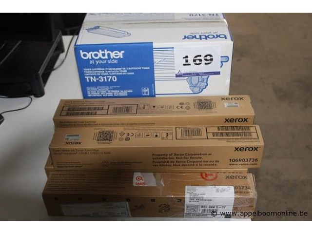 Lot toners - afbeelding 1 van  1