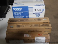 Lot toners - afbeelding 1 van  1