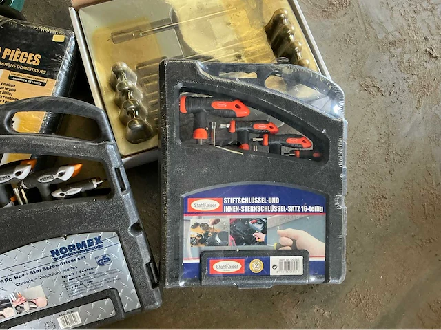 Lot torx sleutels, inbussleutel en gereedschap - afbeelding 2 van  8