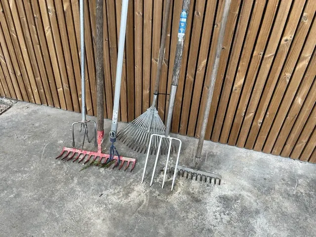 Lot tuin gereedschap - afbeelding 1 van  6