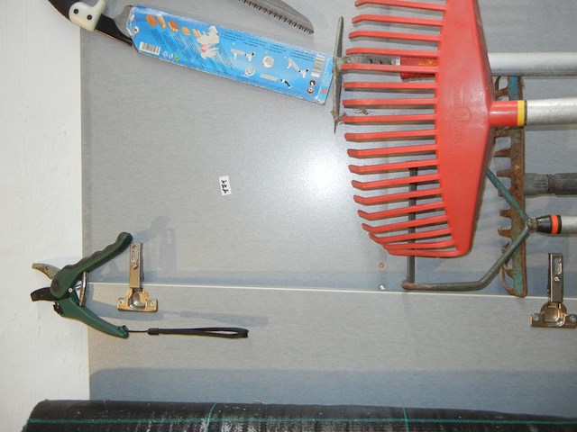 Lot tuingerei - afbeelding 2 van  2