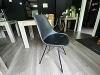 Lot van 10 bistrotafels en 28 stoelen - afbeelding 11 van  12