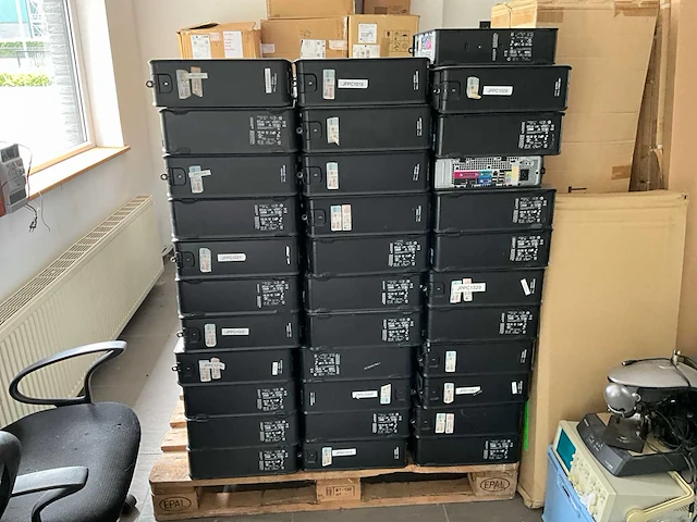 Lot van 10 computers - afbeelding 1 van  6