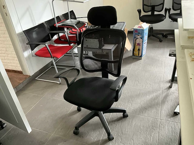 Lot van 13 bureaustoelen - afbeelding 2 van  8