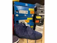 Lot van 181 paar sportsneakers van nike, hummel, adidas, puma, le coq sportif, asics, reebok, .... nieuwe artikelen - verschillende maten - afbeelding 7 van  17