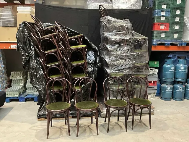 Lot van 46 designstoelen thonet replica - afbeelding 1 van  13