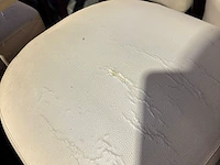 Lot van 60 restaurantstoelen - afbeelding 2 van  2