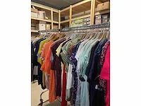 Lot van 65 dameskleding van het merk sandwich_, en andere items nieuw - diverse maten - afbeelding 1 van  4