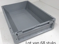 Lot van 68 euronorm stapelbakken ne 6412 - afbeelding 1 van  1