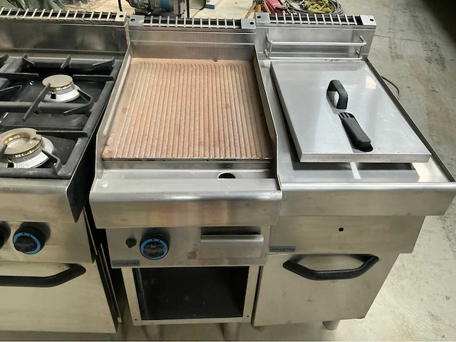 Lot van keukenapparatuur ven het merk mastro daa0077 grill- en bakplaat - afbeelding 17 van  19