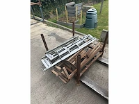 Lot van valbeveiligingen en leuningen bouw- en bevestigingsmateriaal - afbeelding 8 van  14