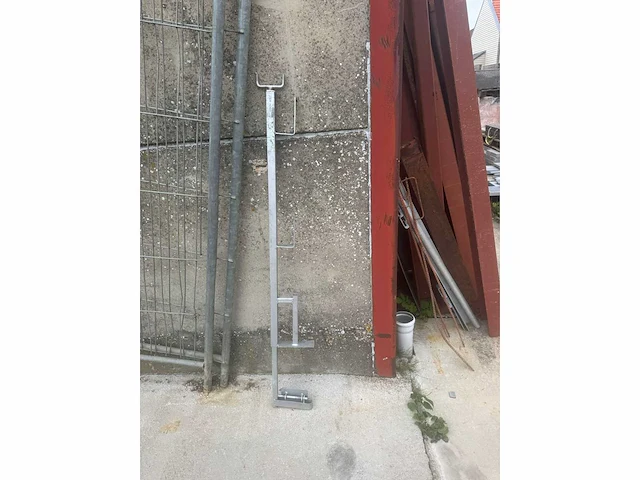 Lot van valbeveiligingen en leuningen bouw- en bevestigingsmateriaal - afbeelding 14 van  14