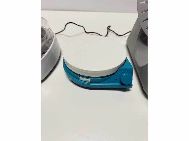 Lot various laboratory equipment - afbeelding 4 van  5