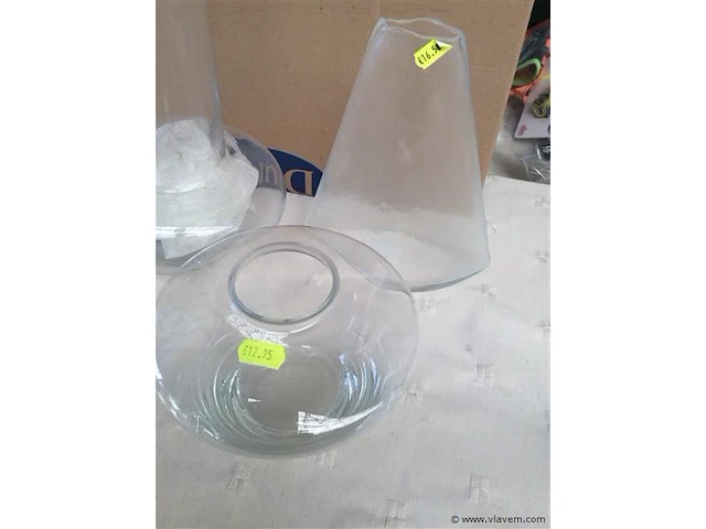 Lot vazen glas - afbeelding 3 van  3