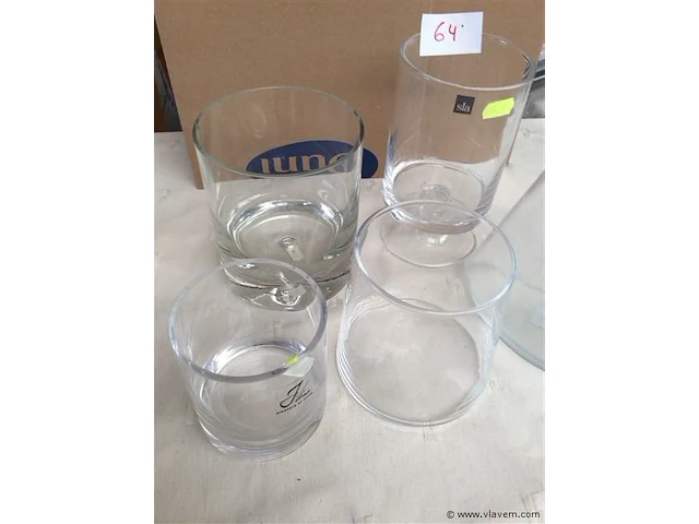 Lot vazen glas - afbeelding 2 van  3