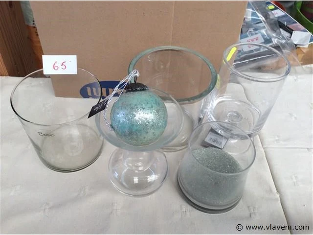 Lot vazen glas - afbeelding 1 van  3