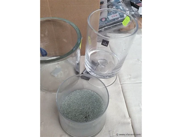 Lot vazen glas - afbeelding 3 van  3