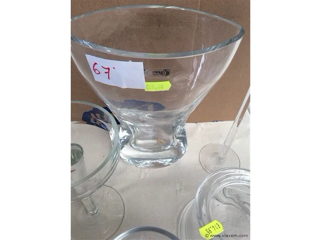 Lot vazen glas - afbeelding 2 van  2