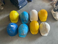 Lot veiligheidshelmen - afbeelding 1 van  2