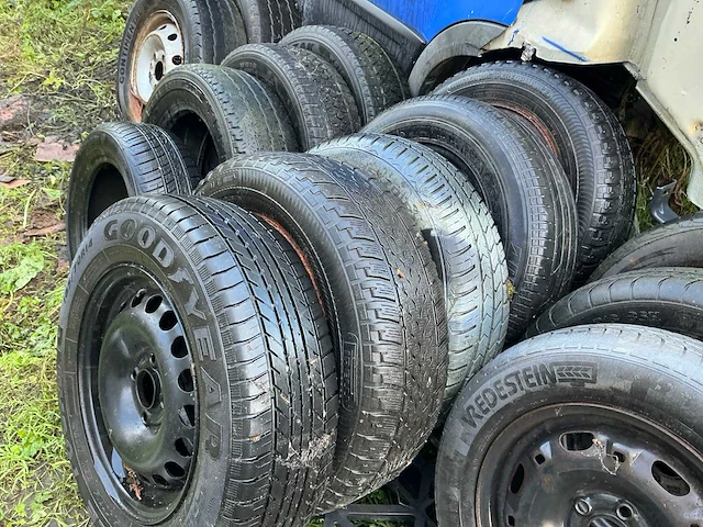 Lot velgen en banden - afbeelding 7 van  27
