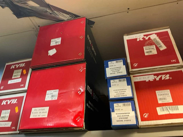 Lot vering onderdelen (195x) - afbeelding 25 van  26