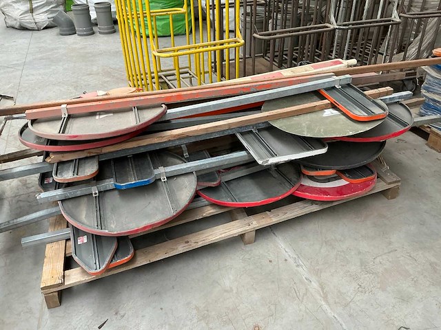 Lot verkeersborden signalisatie / wegblokkades - afbeelding 4 van  9