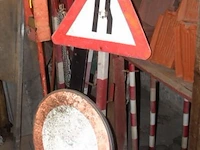 Lot verkeersborden - afbeelding 1 van  3
