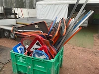 Lot verkeersborden - afbeelding 5 van  11
