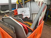 Lot verkeersborden - afbeelding 8 van  11