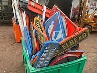 Lot verkeersborden - afbeelding 11 van  11
