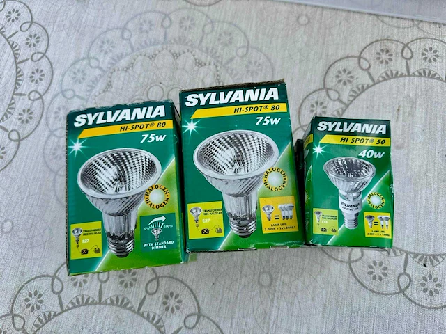 Lot verlichting en camera’s - afbeelding 10 van  105
