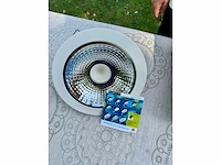 Lot verlichting en camera’s - afbeelding 31 van  105