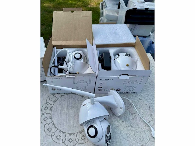 Lot verlichting en camera’s - afbeelding 58 van  105