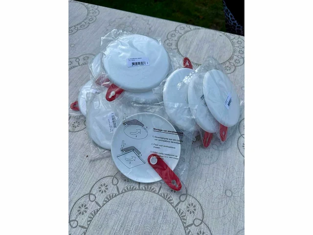 Lot verlichting en camera’s - afbeelding 86 van  105