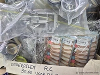 Lot vervangstukken en divers - afbeelding 4 van  4