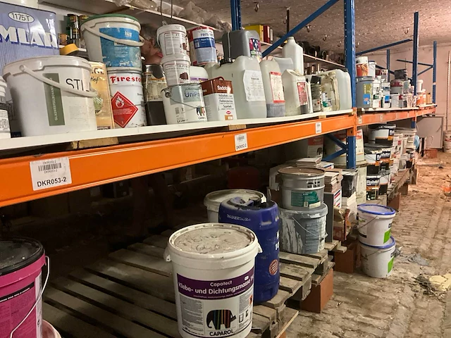 Lot verven met toebehoren - afbeelding 1 van  73