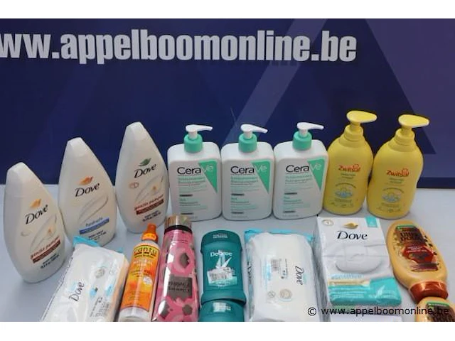 Lot verzorgingsproducten - afbeelding 2 van  3