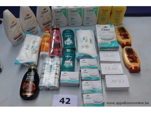 Lot verzorgingsproducten - afbeelding 3 van  3