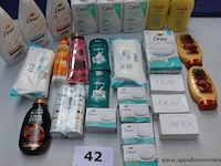 Lot verzorgingsproducten - afbeelding 3 van  3