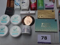 Lot verzorgingsproducten - afbeelding 4 van  4