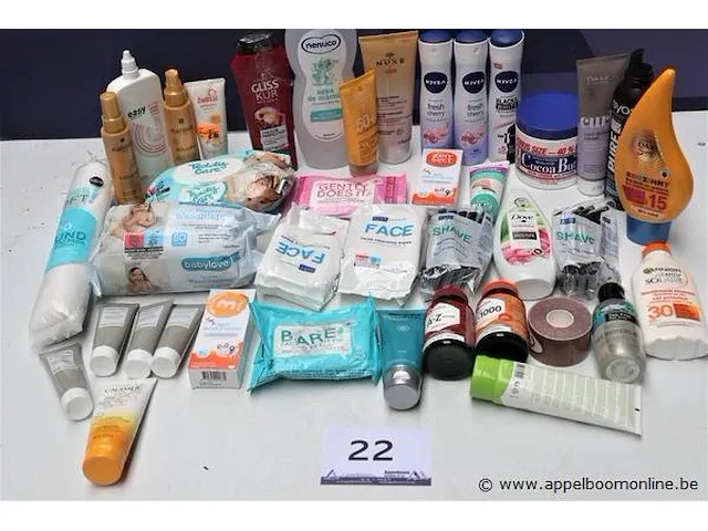 Lot verzorgingsproducten - afbeelding 1 van  4