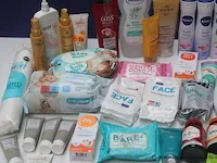 Lot verzorgingsproducten - afbeelding 3 van  4