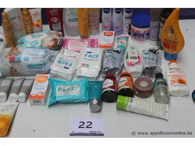 Lot verzorgingsproducten - afbeelding 4 van  4