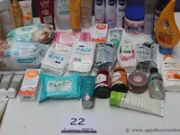 Lot verzorgingsproducten - afbeelding 4 van  4