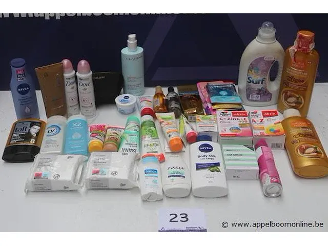 Lot verzorgingsproducten - afbeelding 1 van  3