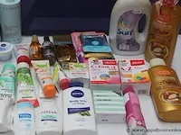 Lot verzorgingsproducten - afbeelding 3 van  3